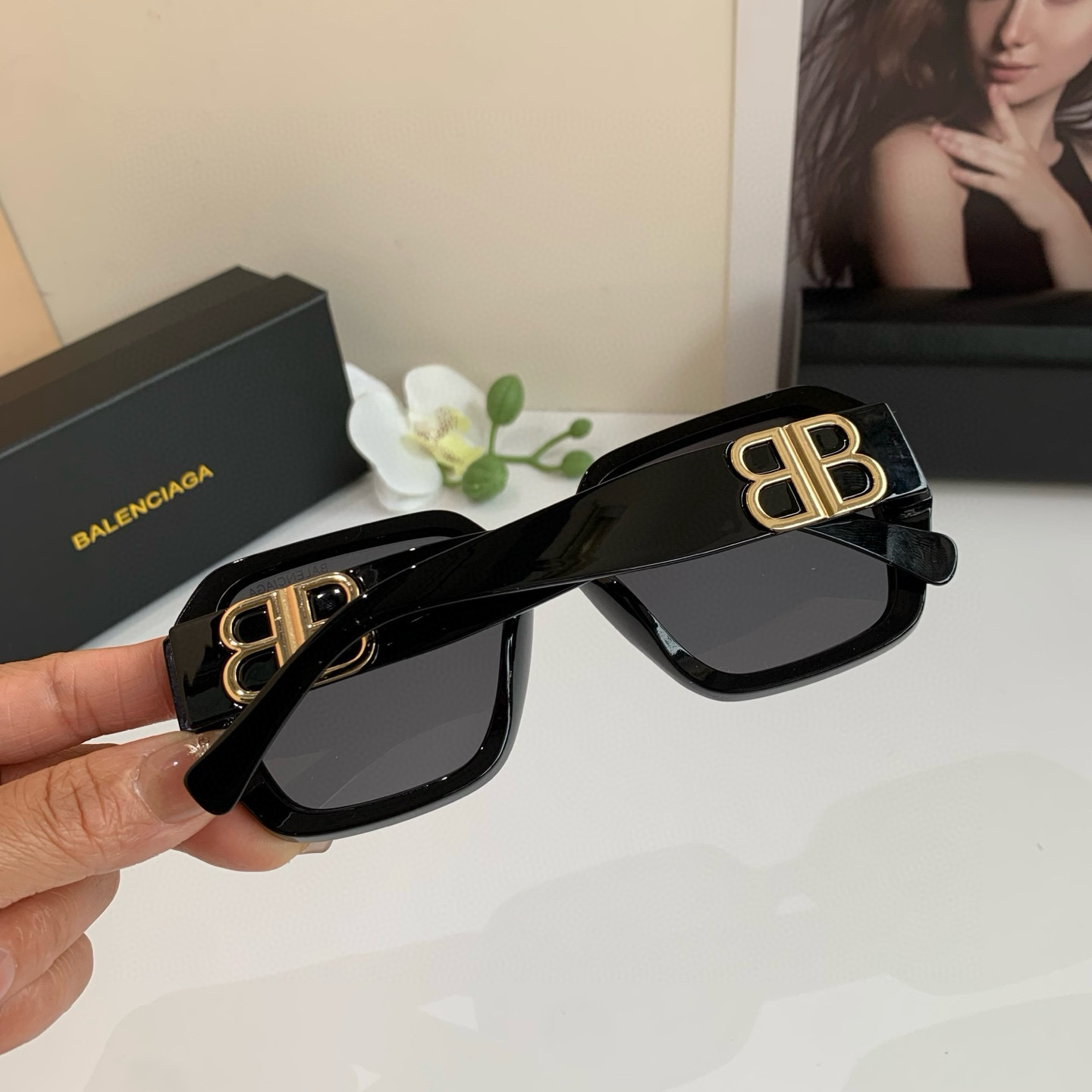 [TOP] BALENCIAGA Sunglasses - 2 Color