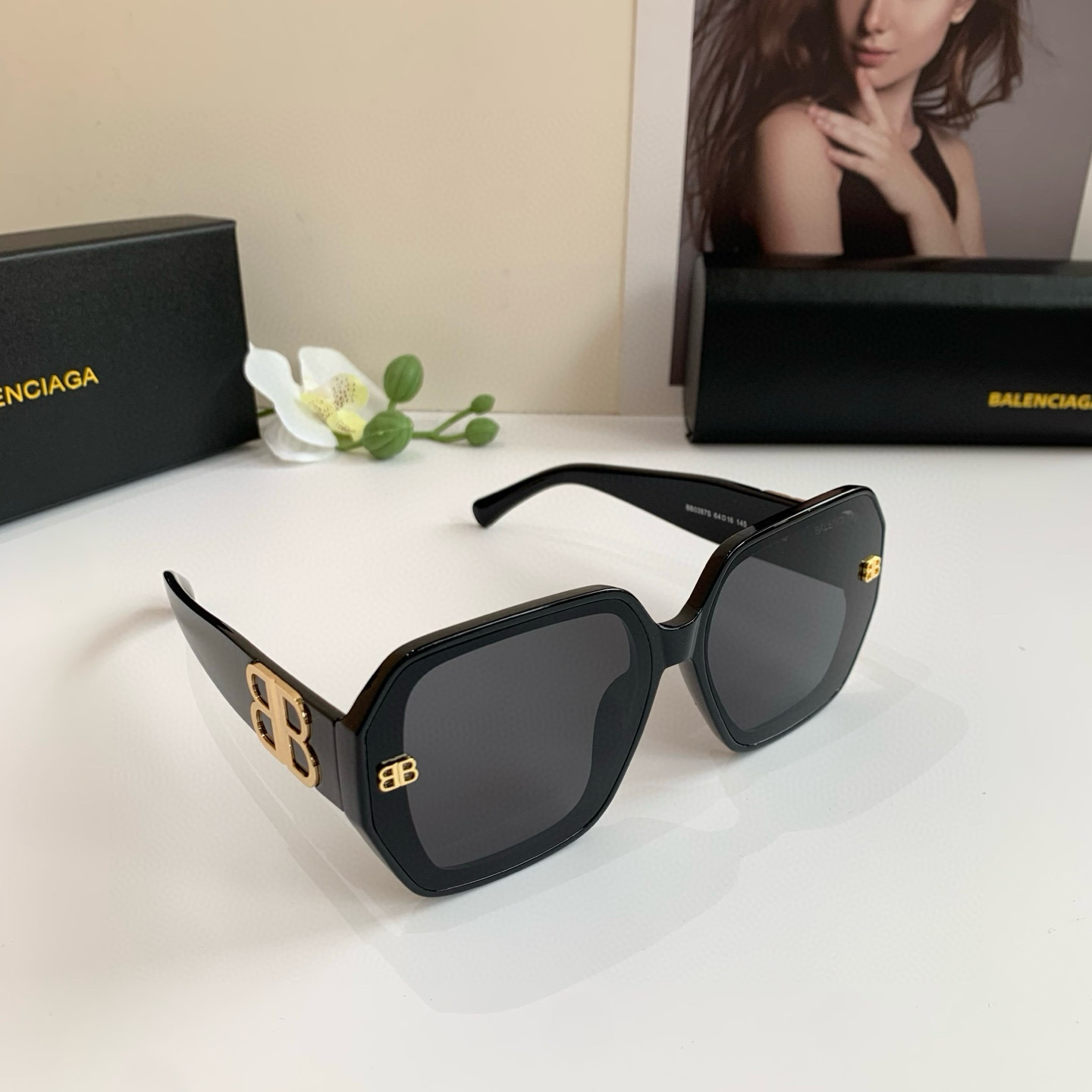 [TOP] BALENCIAGA Sunglasses - 2 Color