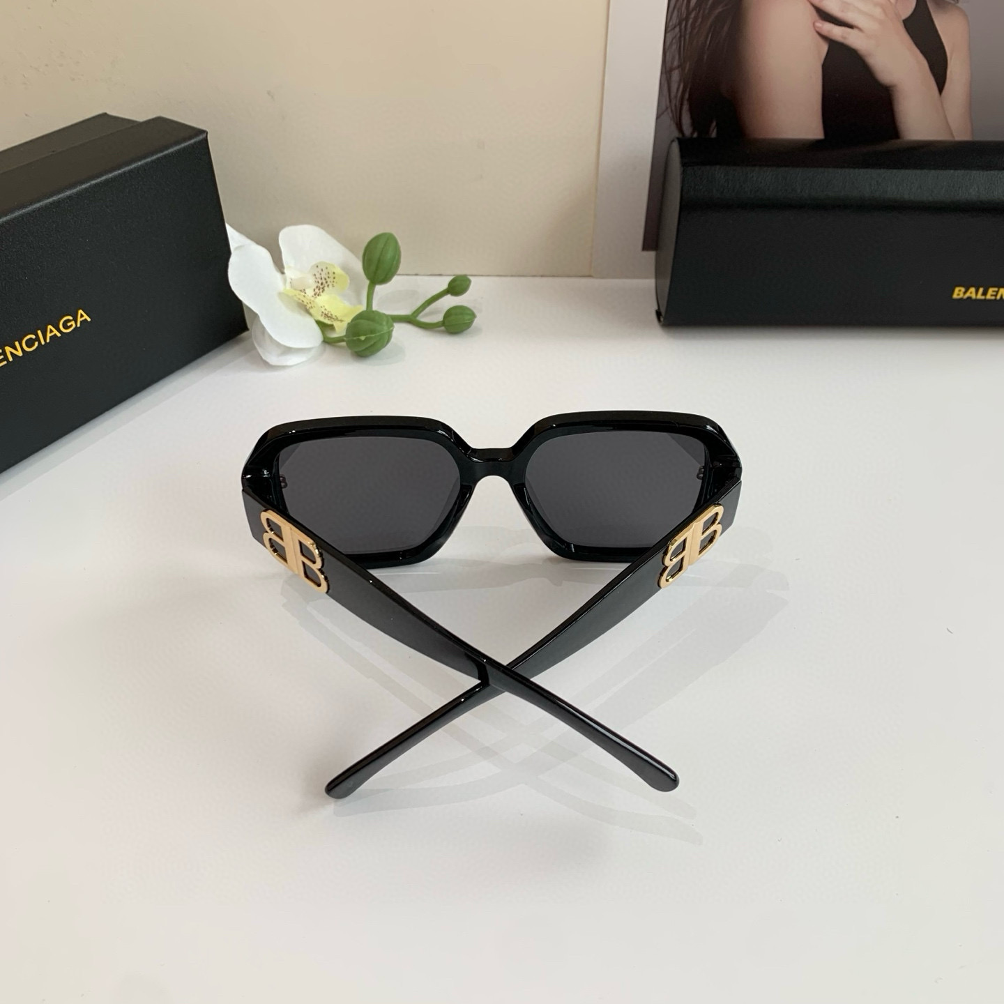[TOP] BALENCIAGA Sunglasses - 2 Color