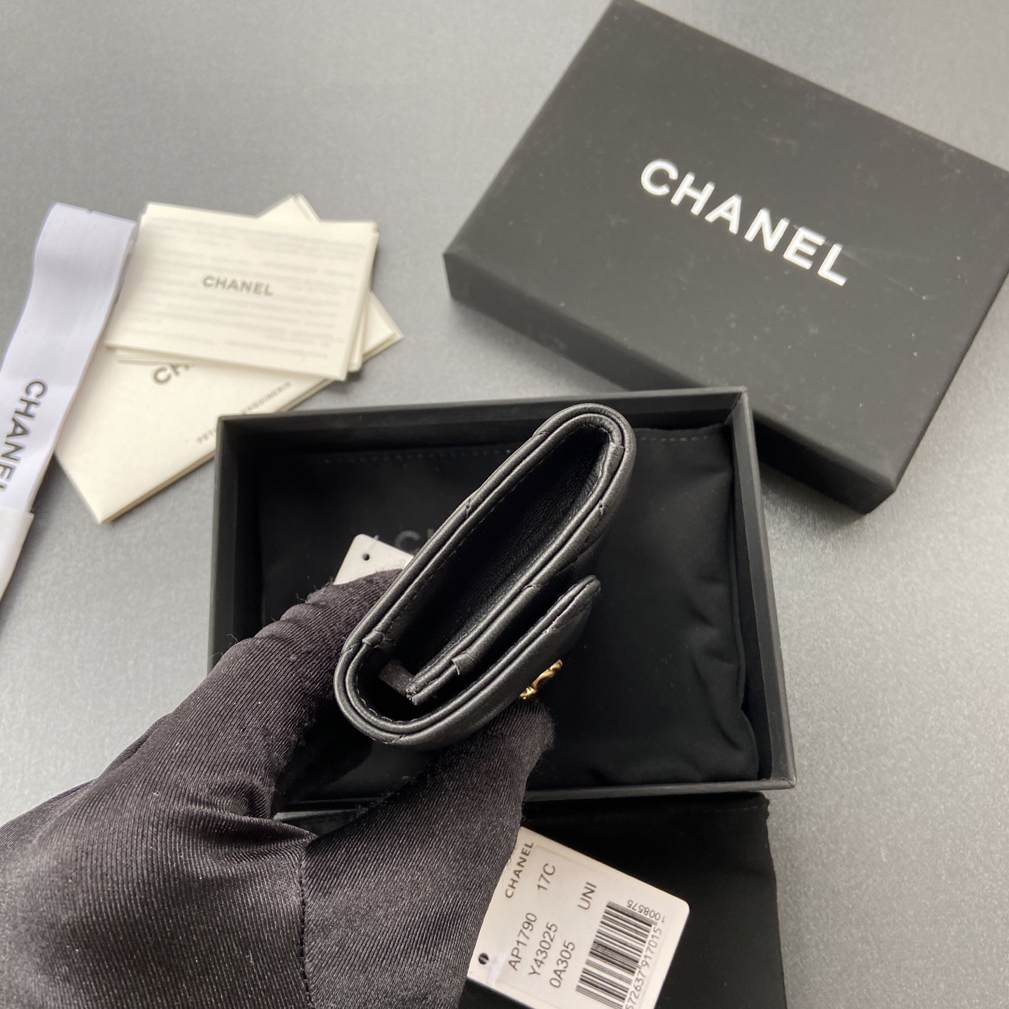 [TOP] CHANEL Card Holder Lambskin 11x7cm - Black