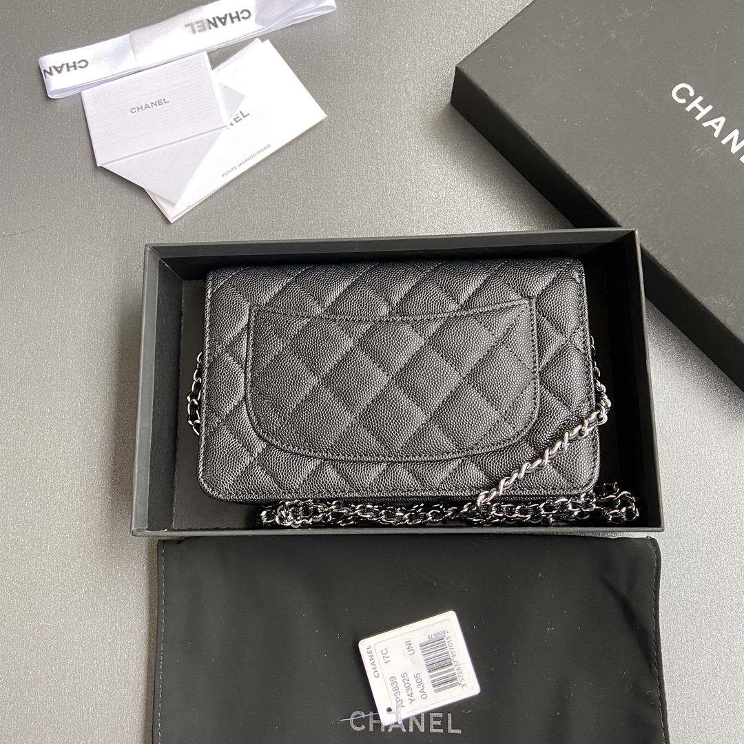 [TOP] CHANEL Chain Bag Calfskin 20×13×3.5cm - Black