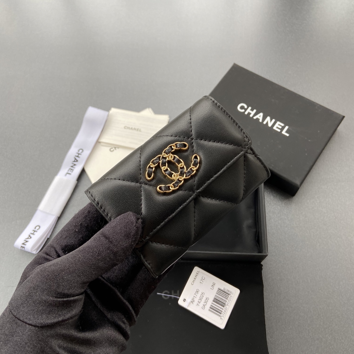 [TOP] CHANEL Card Holder Lambskin 11x7cm - Black