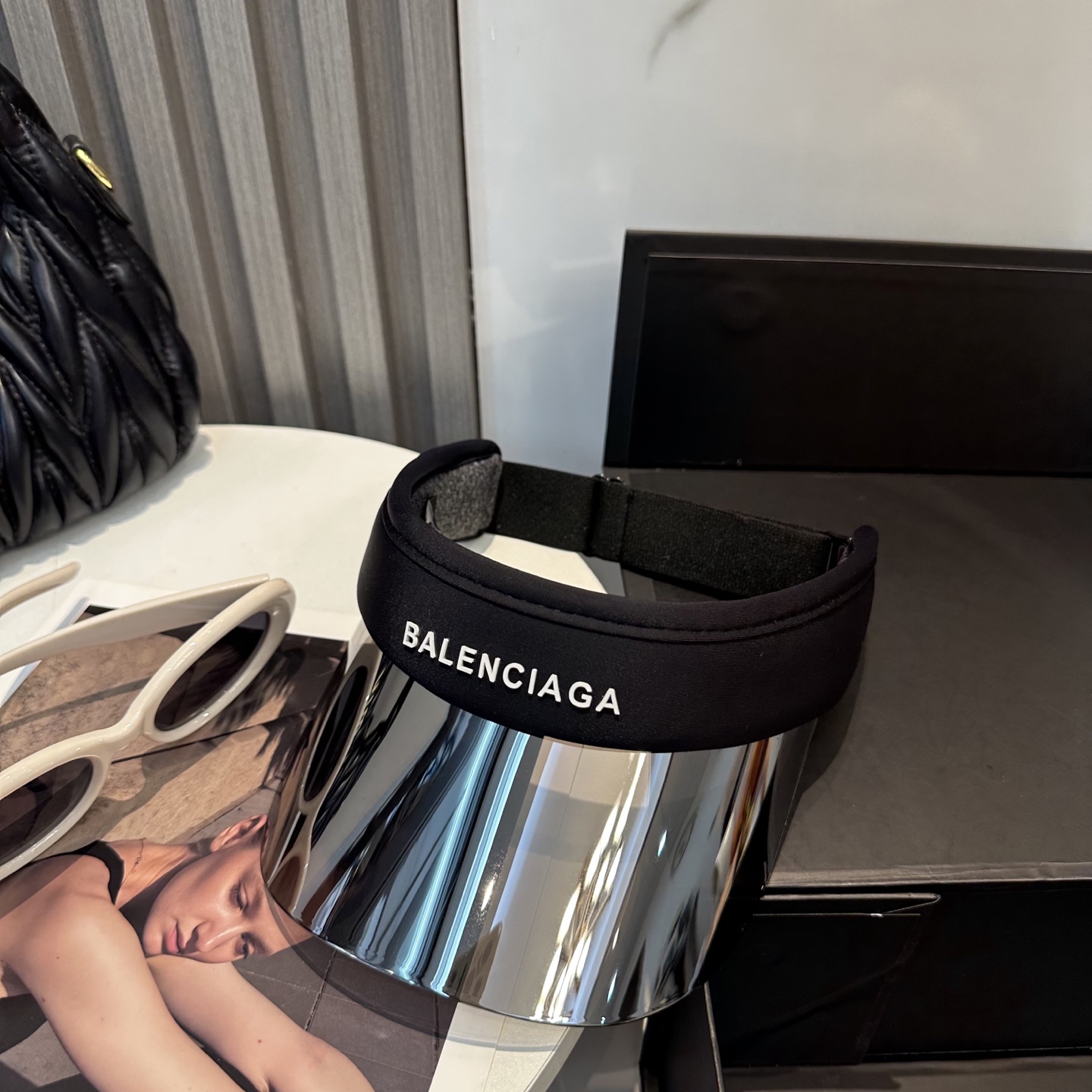 [TOP] BALENCIAGA Sun Hat - 2 Colors