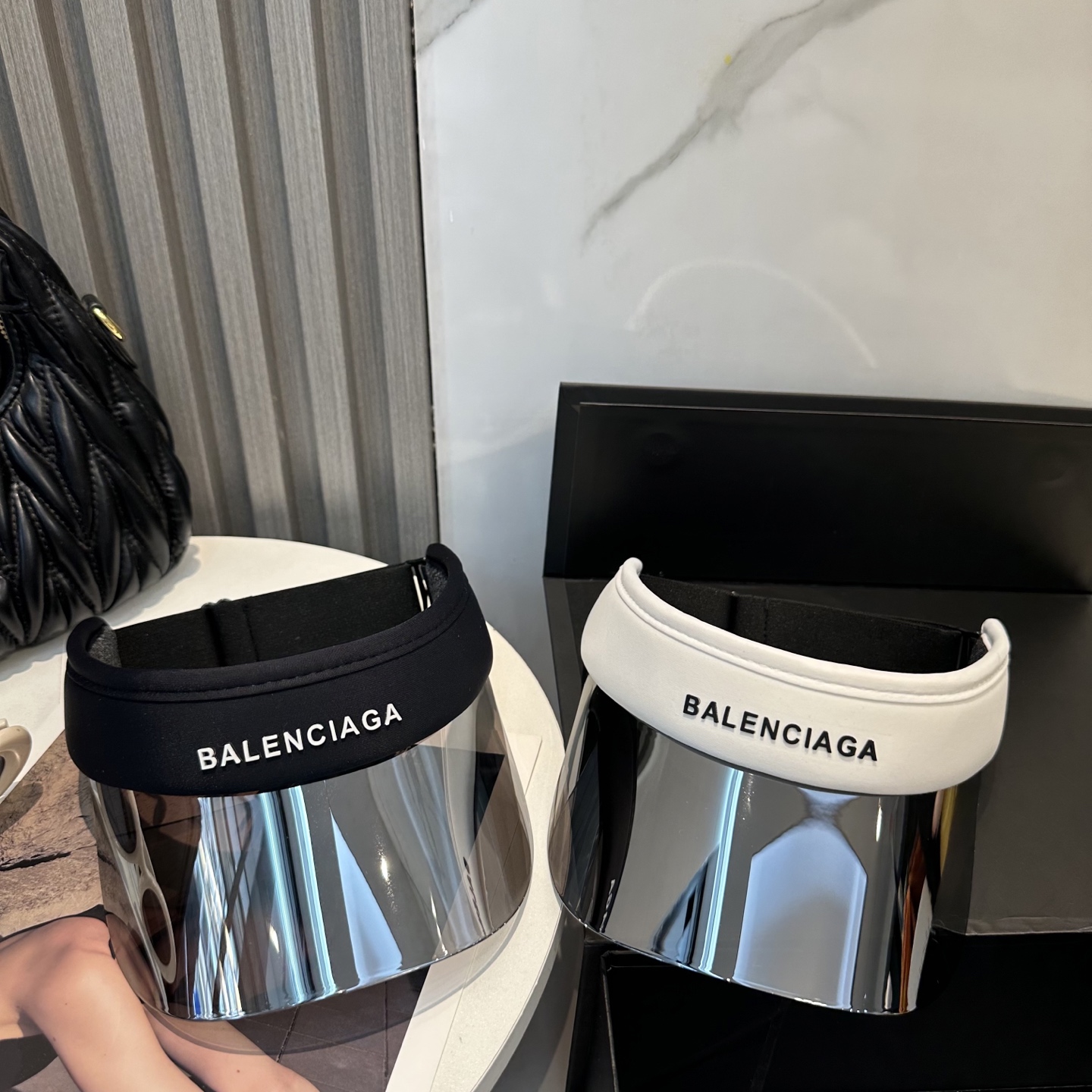 [TOP] BALENCIAGA Sun Hat - 2 Colors