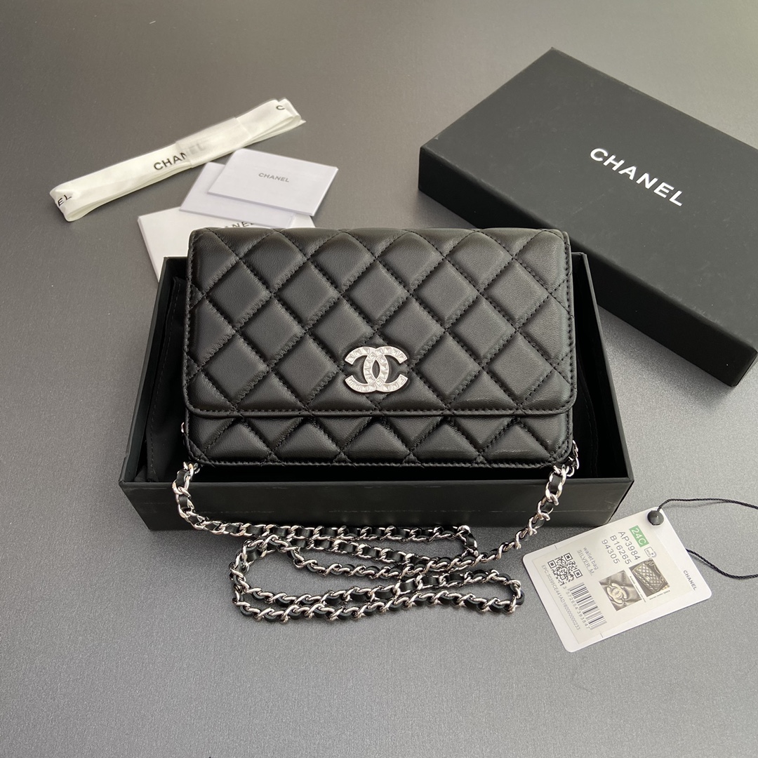 [TOP] CHANEL Chain Bag Lambskin 20×13×3.5cm - Black