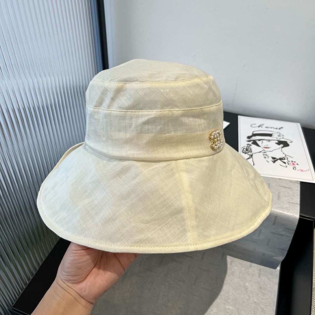 [TOP] CHANEL Bucket Hat - Beige