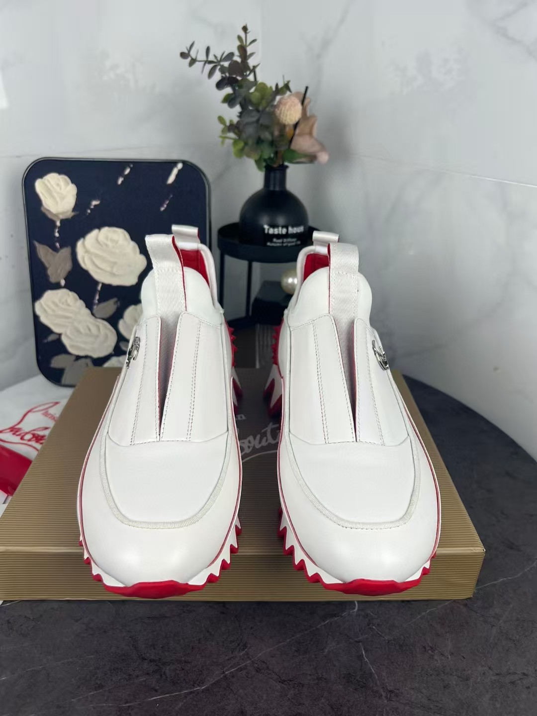 [TOP] Christian Louboutin Sneaker - White