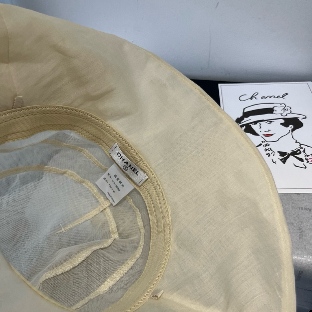 [TOP] CHANEL Bucket Hat - Beige