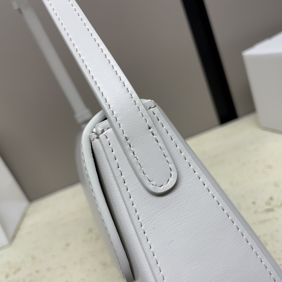 [TOP] CELINE LOLA Baguette Bag Calfskin 28x12×5cm - 2 Colour