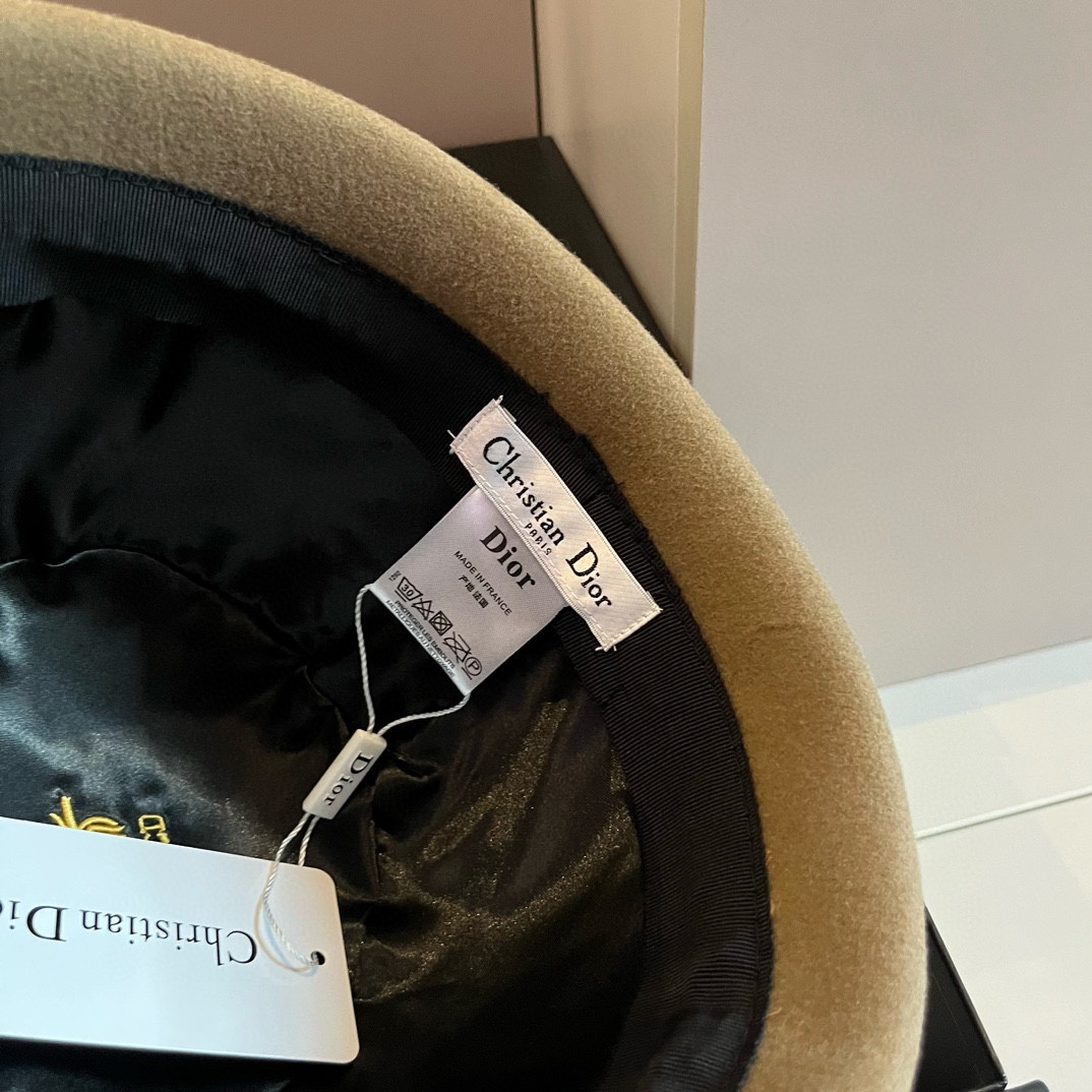 [TOP] Christian Dior Wool Hat - Khaki