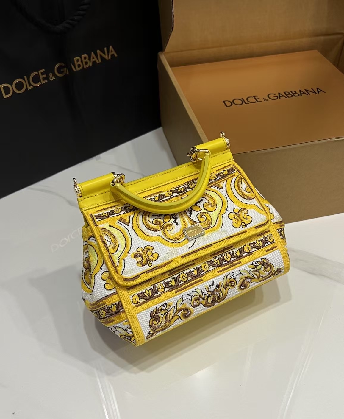 [TOP] Dolce & Gabbana D&G Sicily Bag 20x16x8cm - Yellow