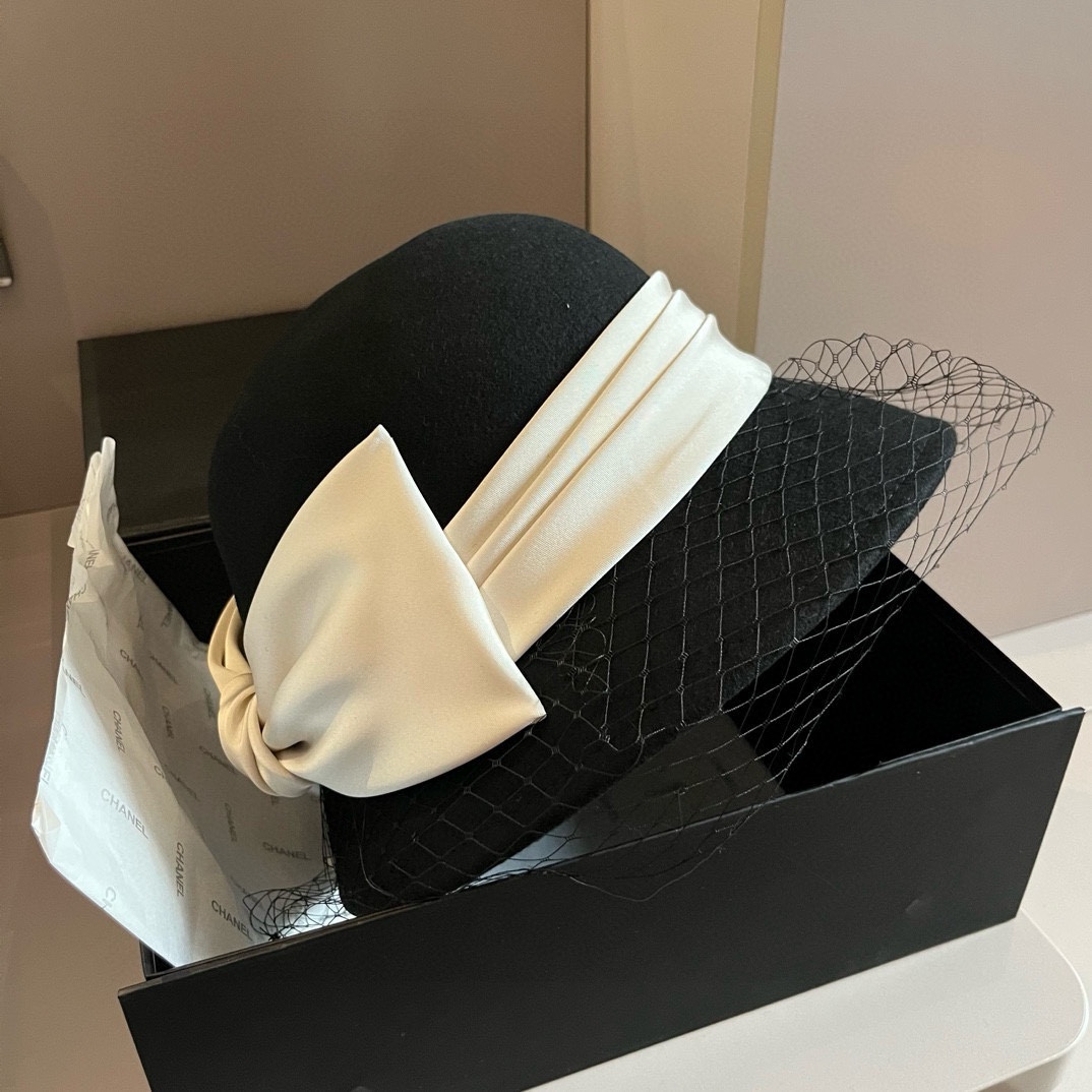 [TOP] CHANEL Wool Hat - Black