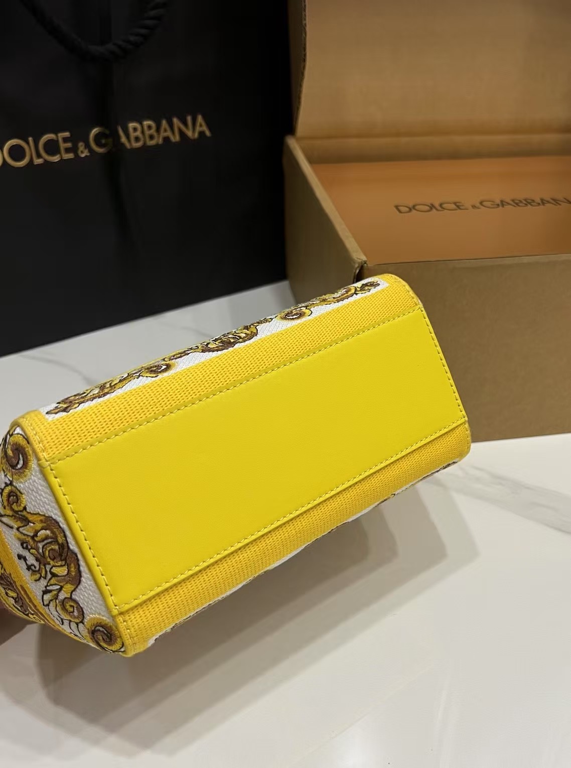 [TOP] Dolce & Gabbana D&G Sicily Bag 20x16x8cm - Yellow