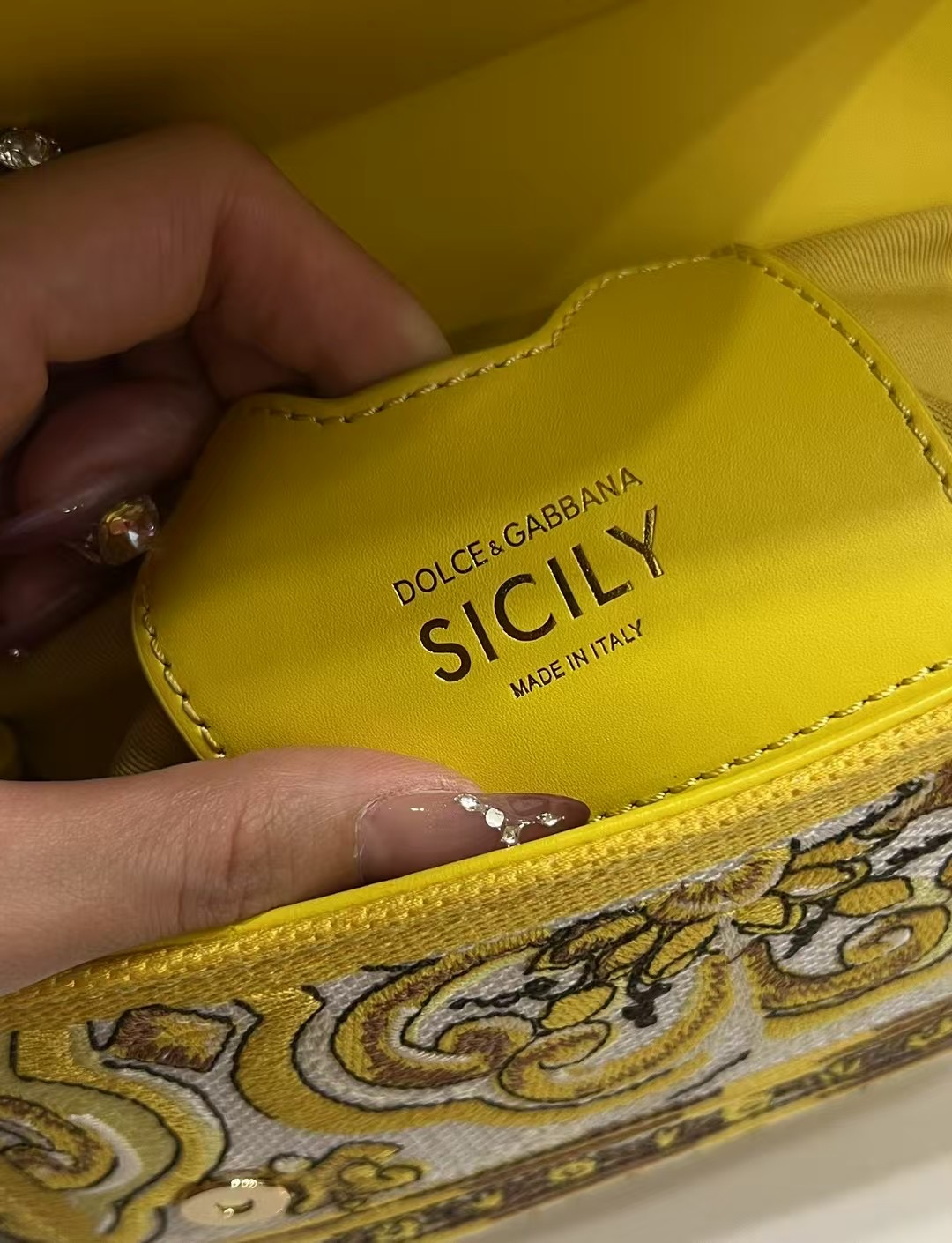 [TOP] Dolce & Gabbana D&G Sicily Bag 20x16x8cm - Yellow