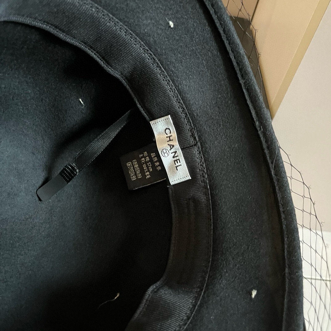 [TOP] CHANEL Wool Hat - Black