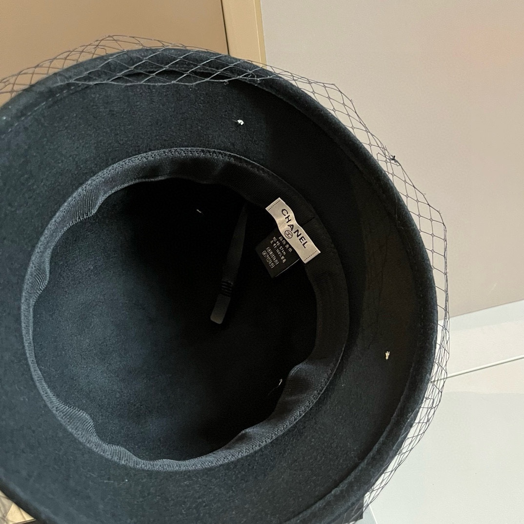 [TOP] CHANEL Wool Hat - Black