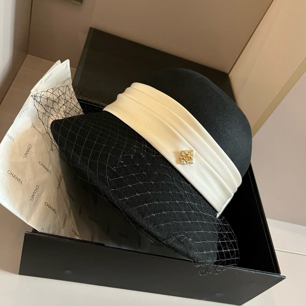 [TOP] CHANEL Wool Hat - Black