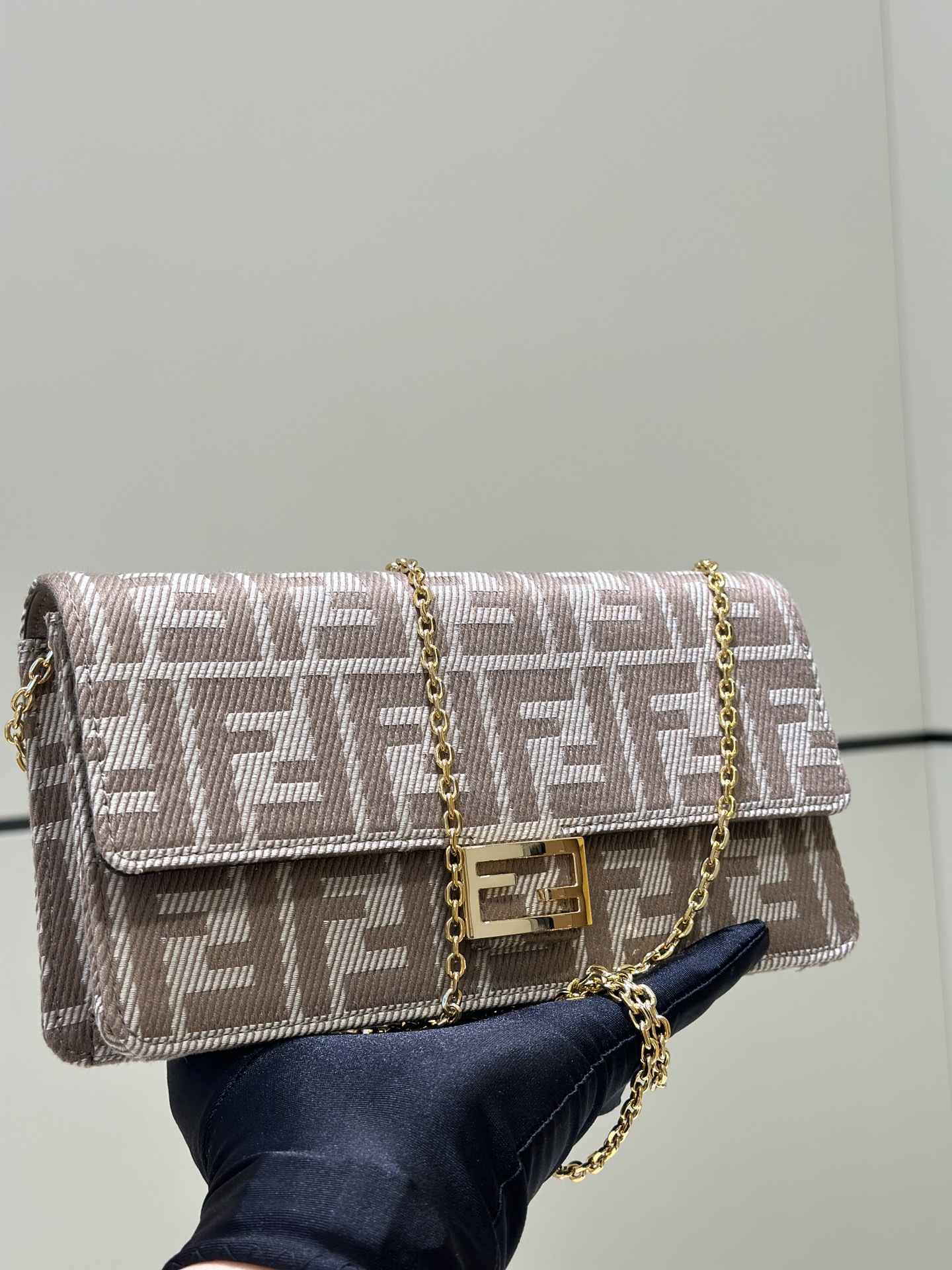 [TOP] FENDI FF Baguette Chain Bag 21*5*10cm - GHW