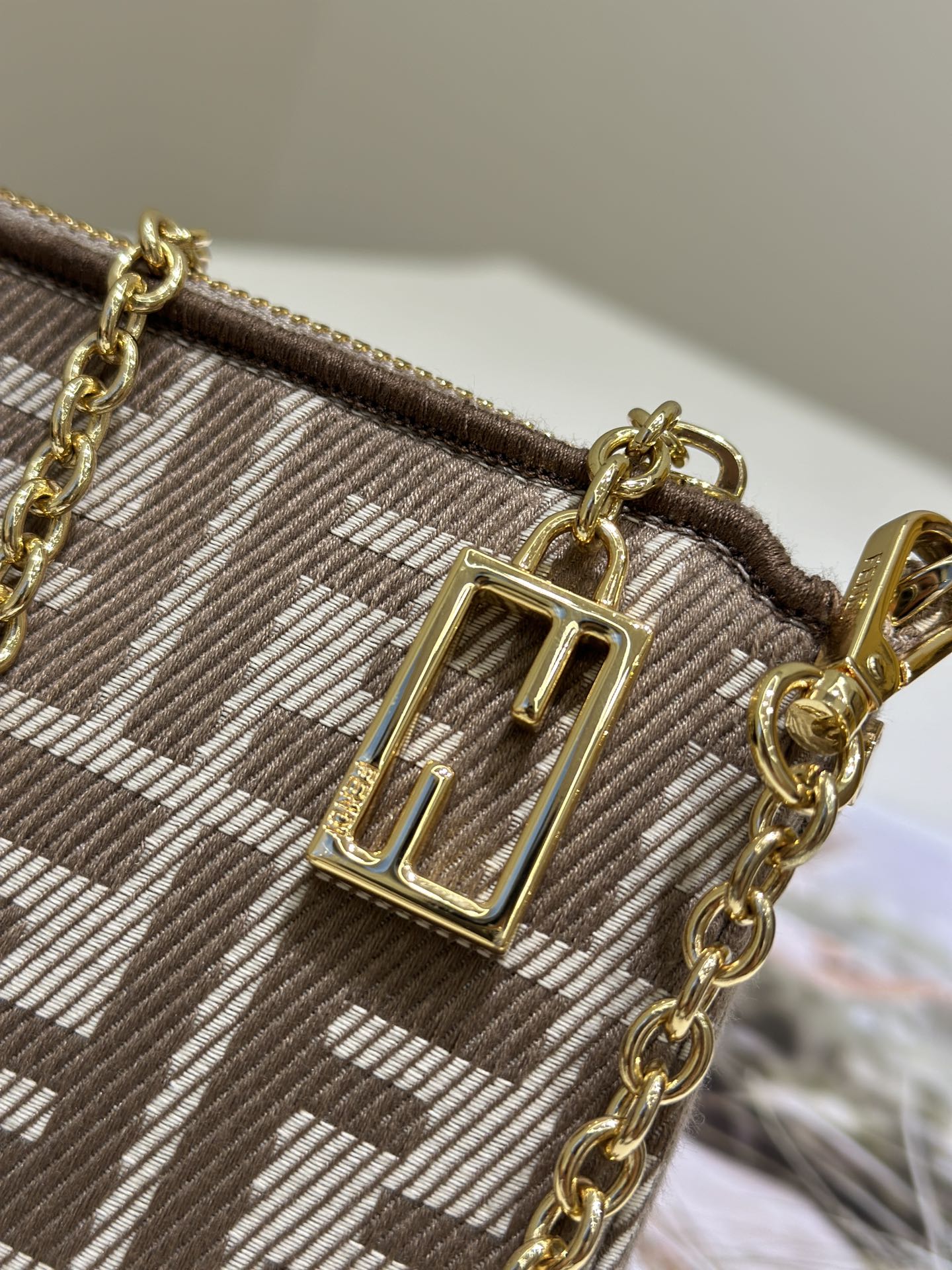 [TOP] FENDI FF Baguette Clutch Bag 20*3*12cm - GHW