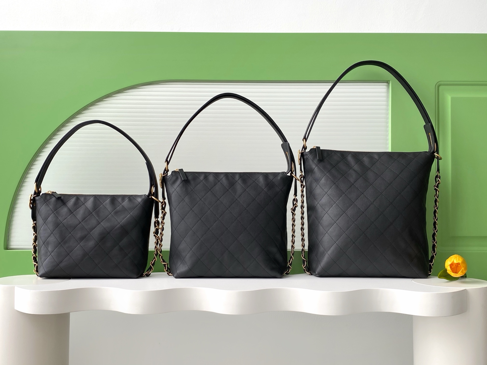 [TOP] CHANEL Hobo Bag 3 Sizes - Black