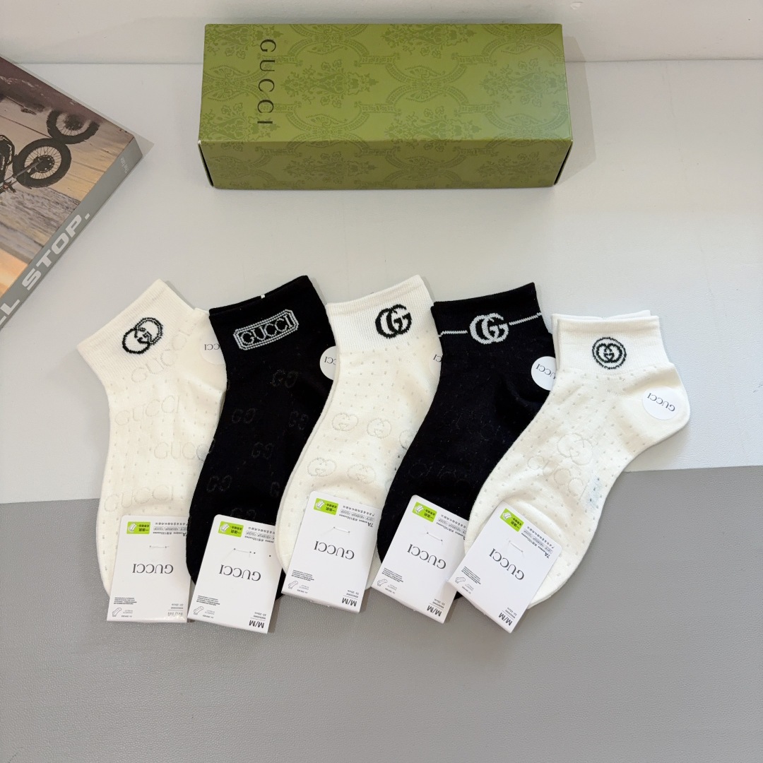 [TOP] GUCCI Socks - 5 Pieces as a Set