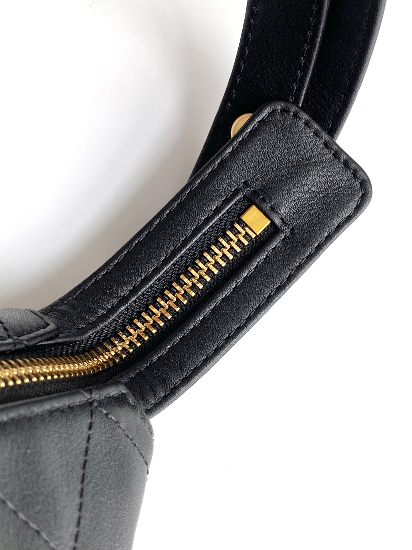 [TOP] CHANEL Hobo Bag 3 Sizes - Black