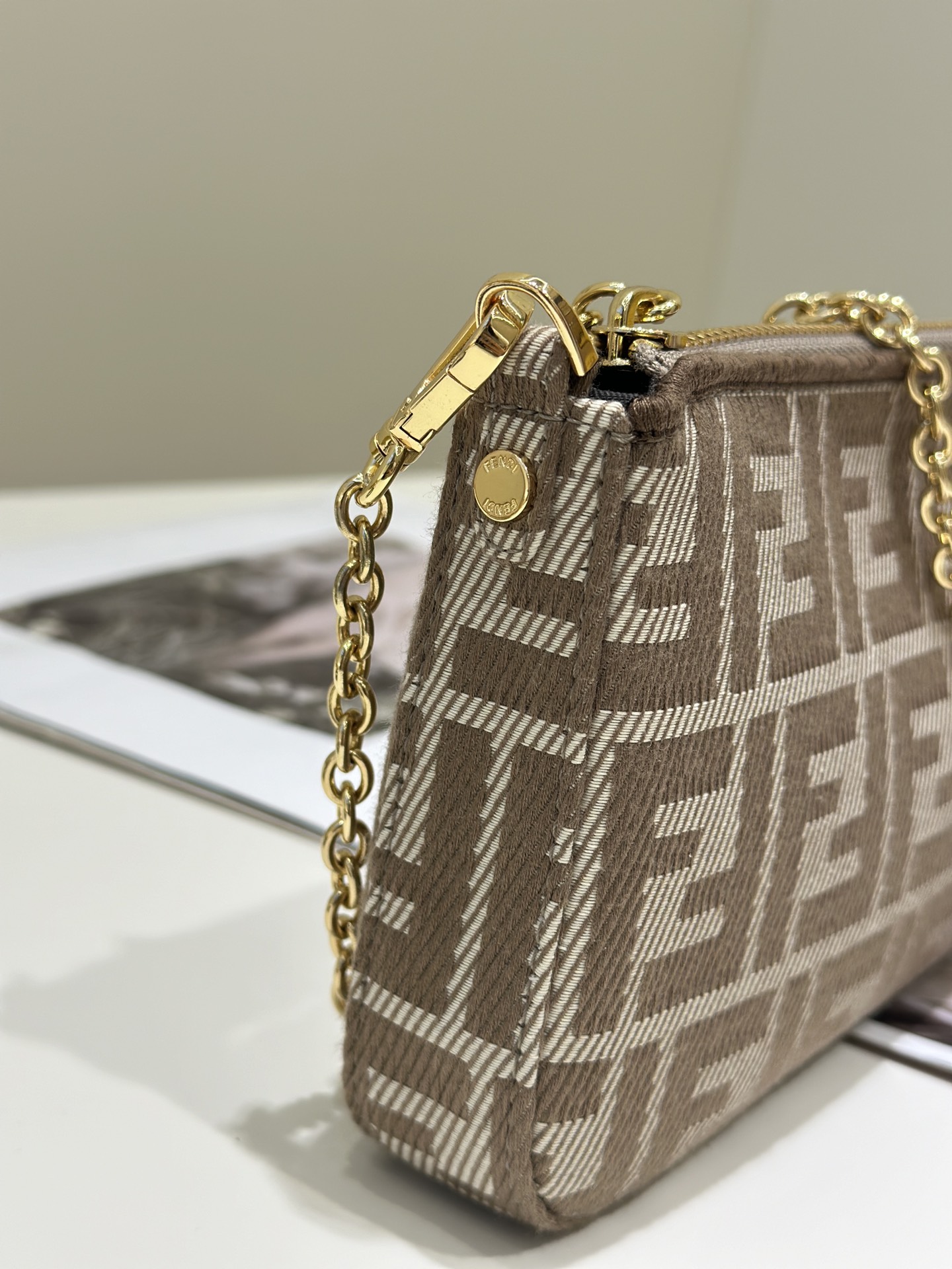 [TOP] FENDI FF Baguette Clutch Bag 20*3*12cm - GHW