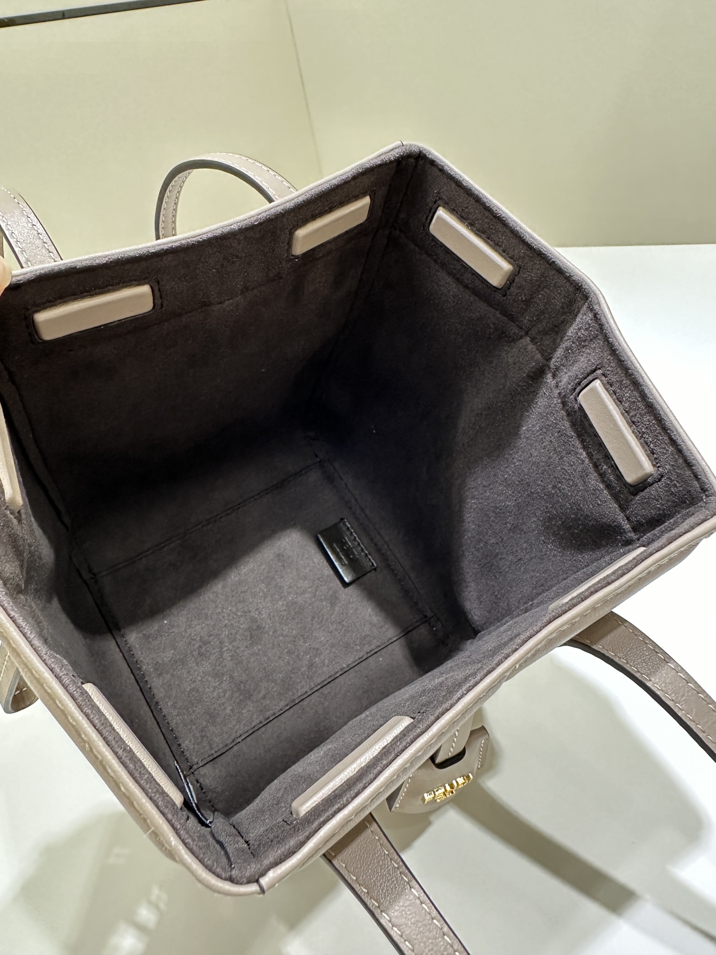 [TOP] FENDI Origami Folding Bag 15*15*19cm - Brown