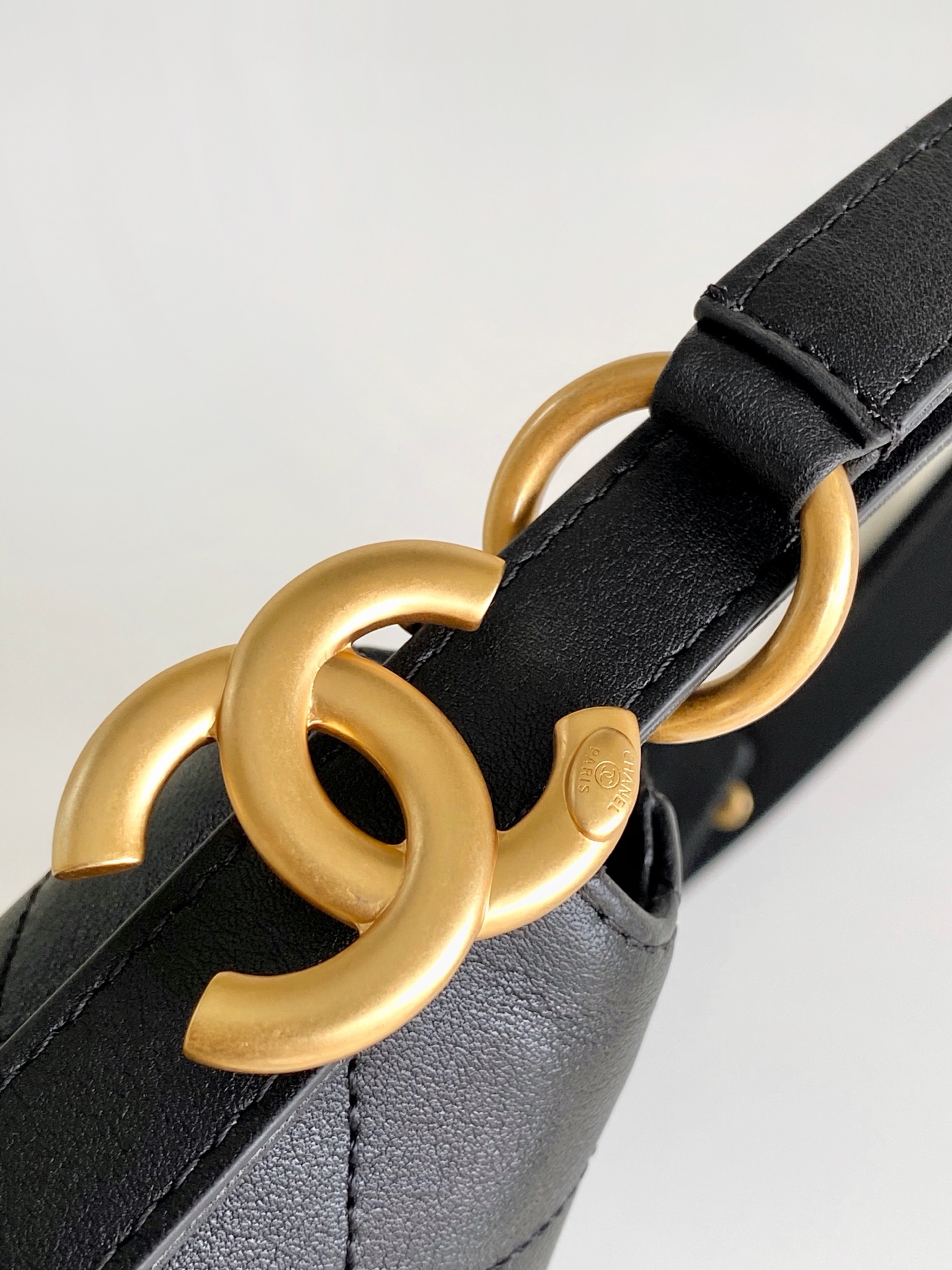 [TOP] CHANEL Hobo Bag 3 Sizes - Black