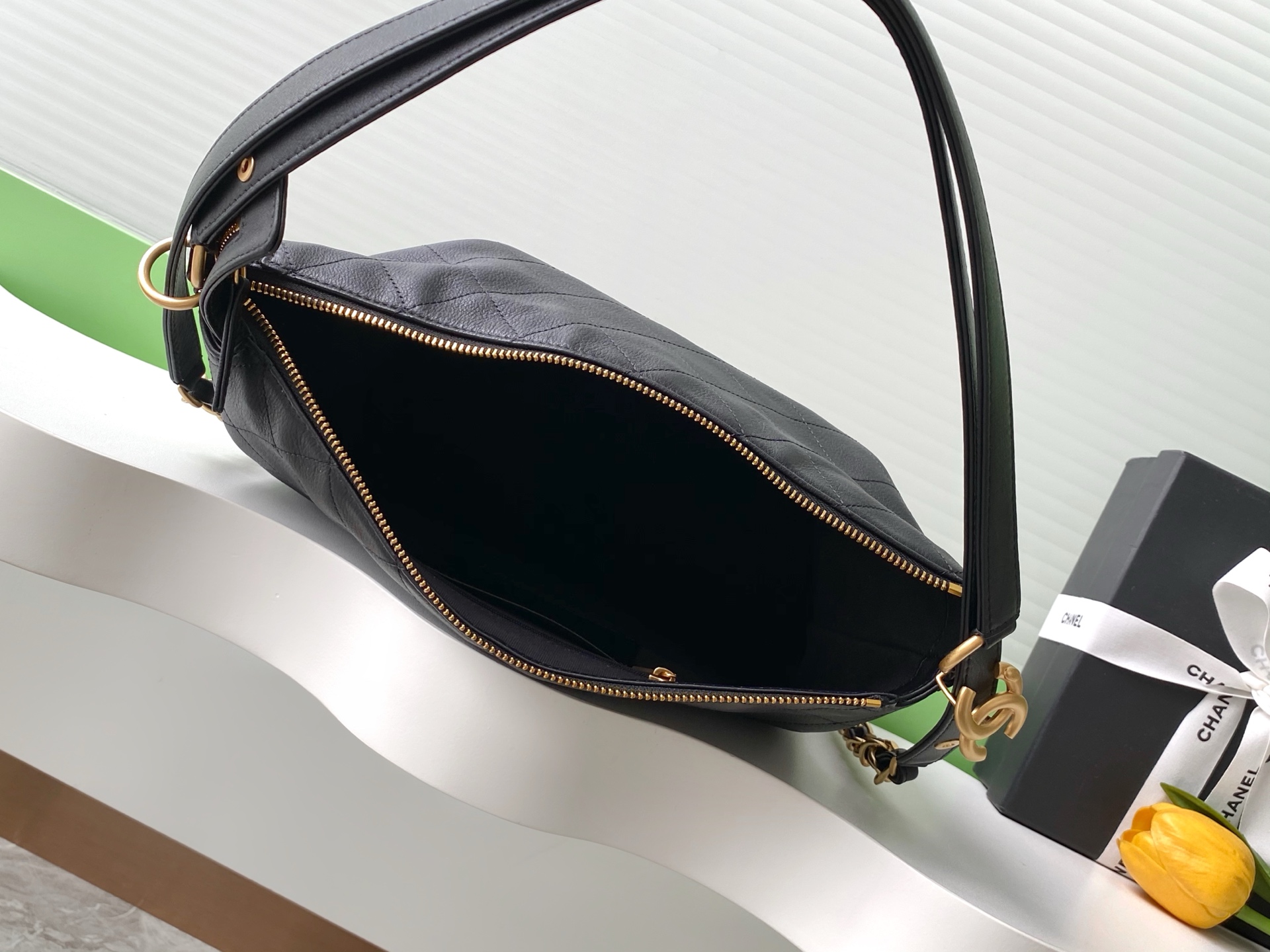 [TOP] CHANEL Hobo Bag 3 Sizes - Black