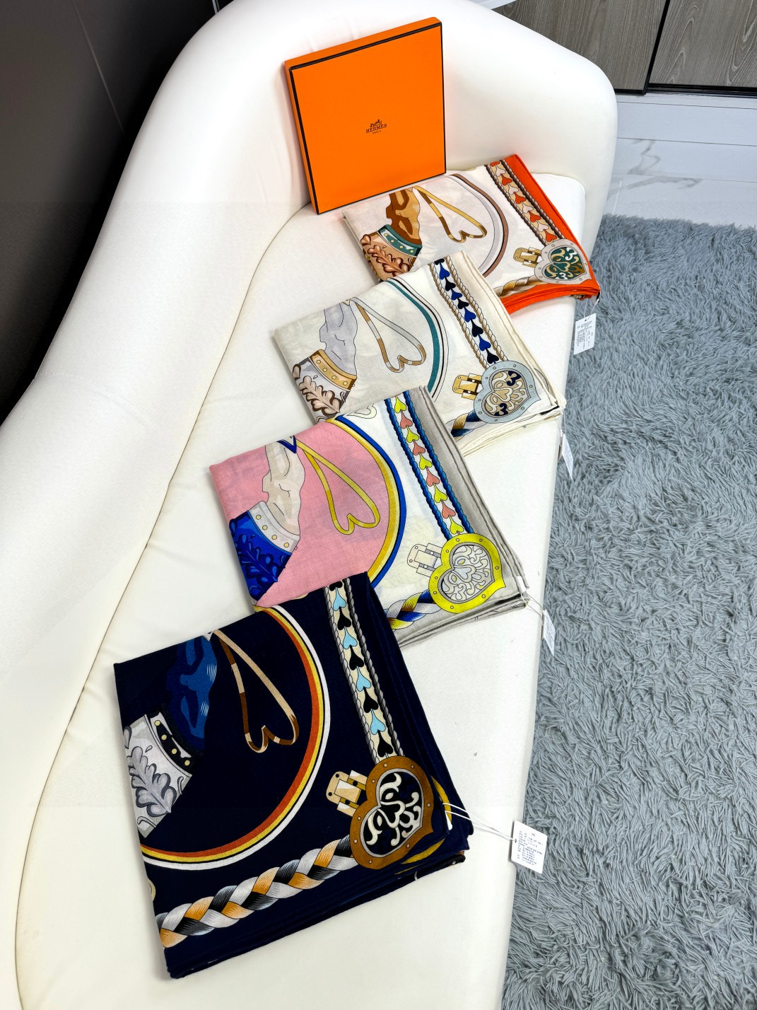 [TOP] HERMES Silk Handkerchief 135cm*135cm - 4 Colors