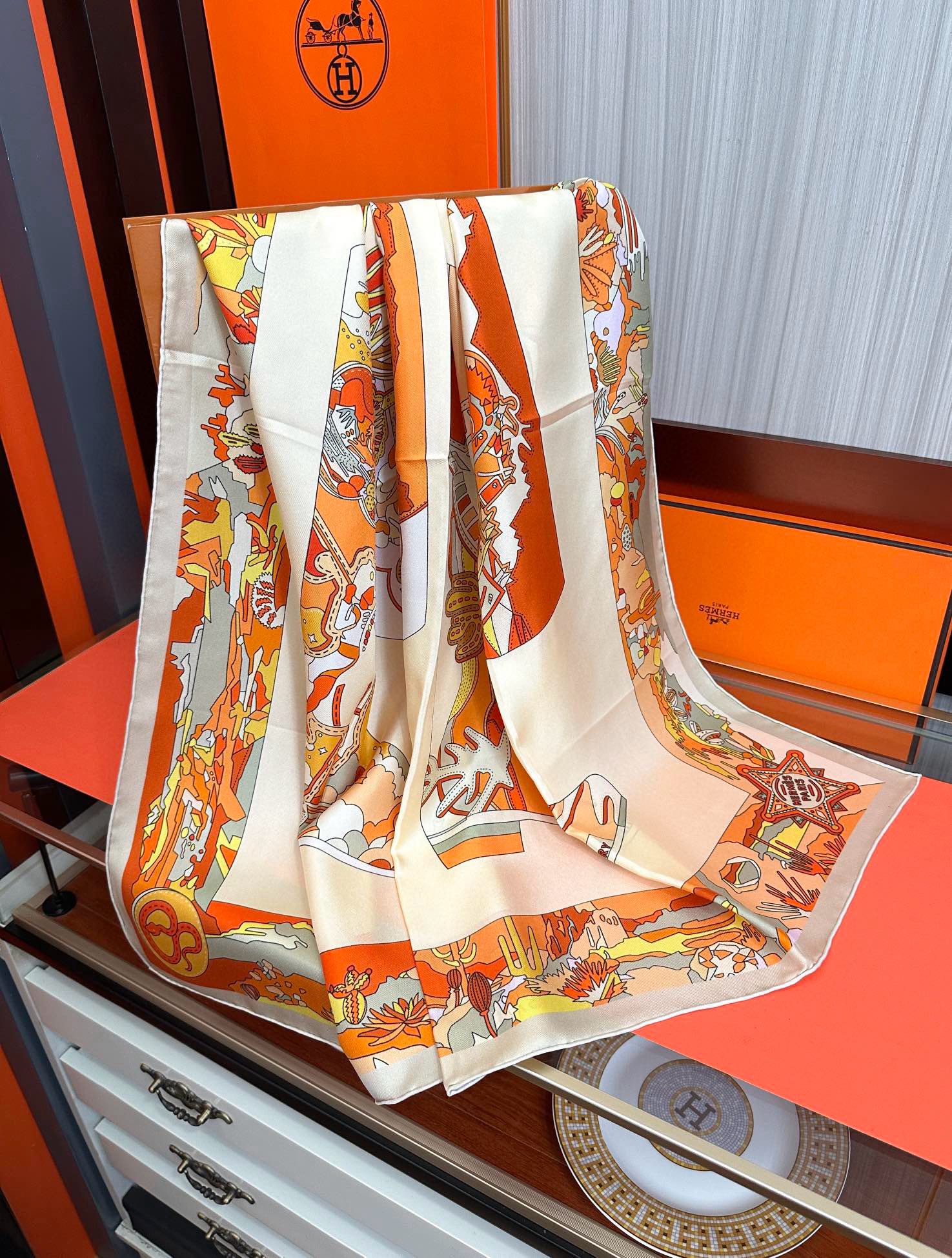 [TOP] HERMES Square Silk Scarf 90X90cm - 2 Colors