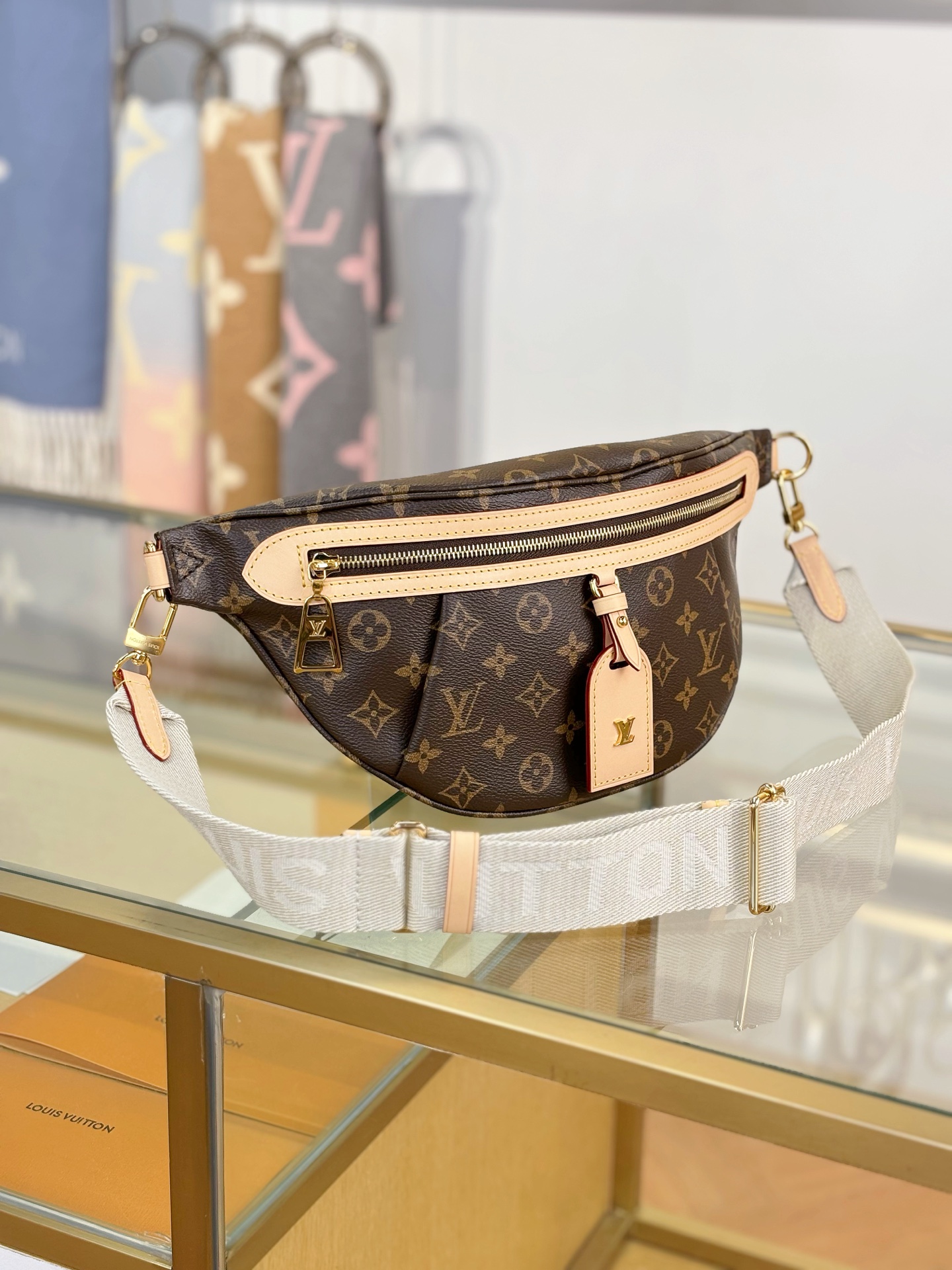 [TOP] Louis Vuitton LV HIGH RISE  Waist Bag 38x16x8cm - Brown