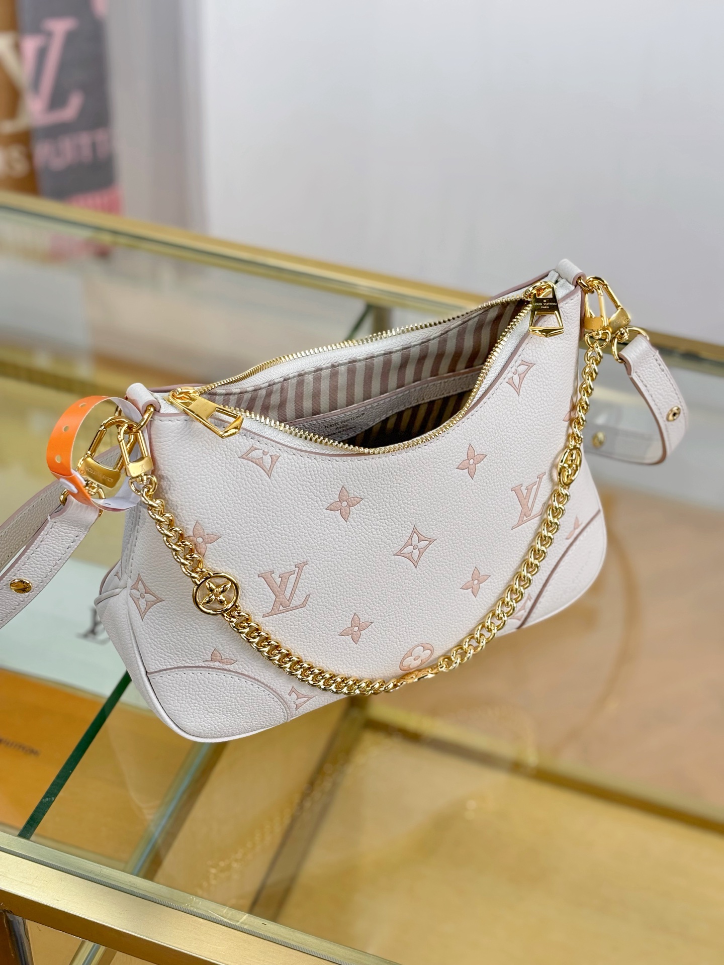 [TOP] Louis Vuitton LV Boulogne Handbag 29x16x9.5cm - White