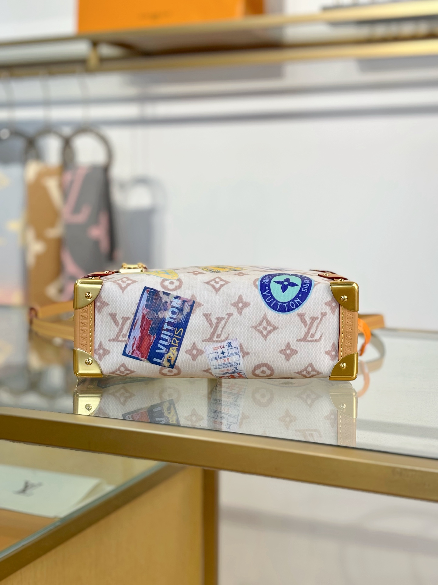 [TOP] Louis Vuitton LV Side Trunk 23.5x16x8.5cm - White