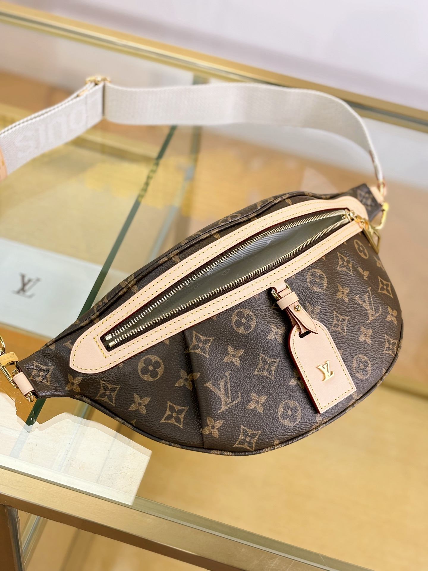 [TOP] Louis Vuitton LV HIGH RISE  Waist Bag 38x16x8cm - Brown