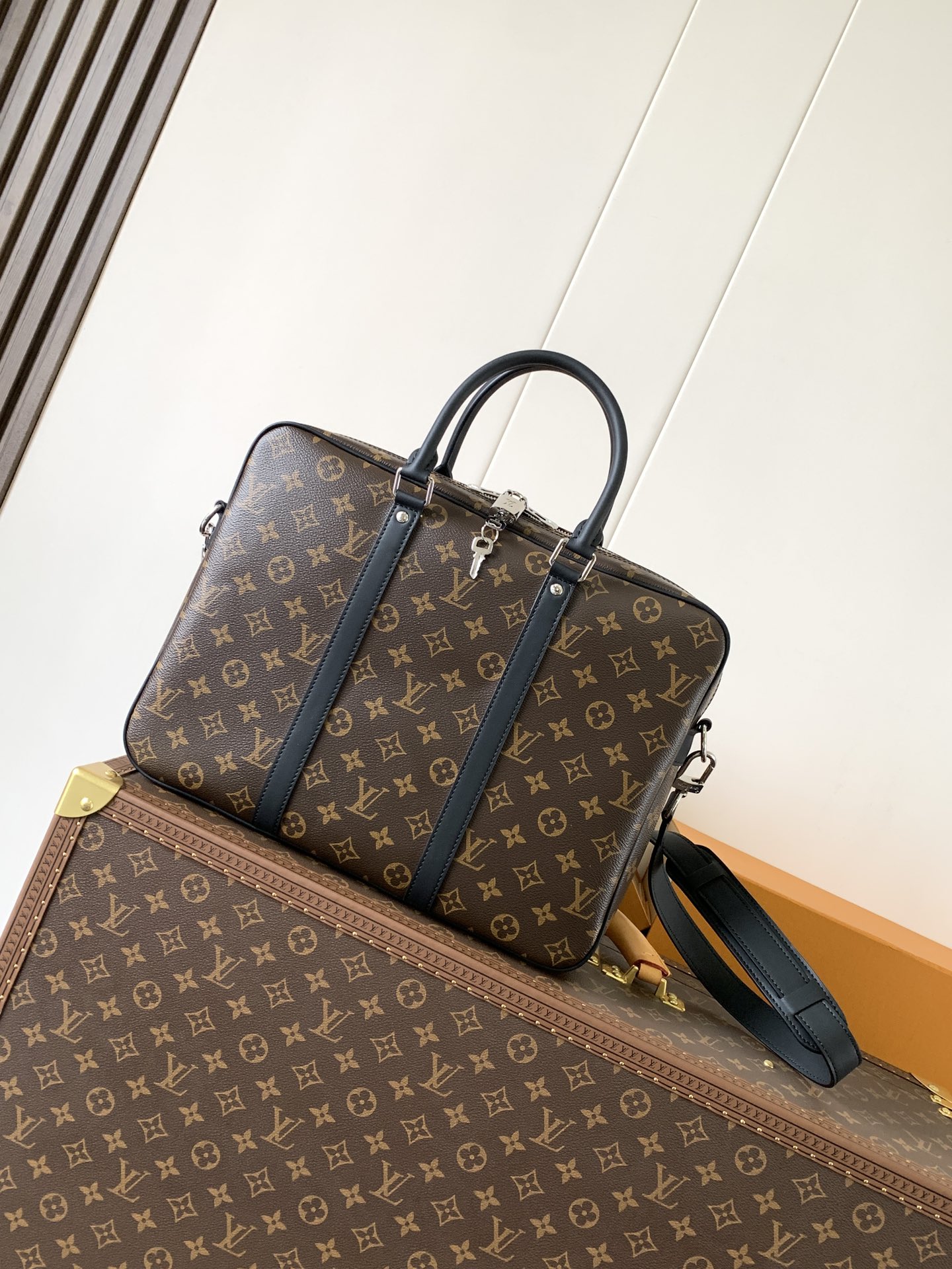 [TOP] Louis Vuitton LV Porte-Documents Voyage Briefcase 35*27*6cm - 2 Colour