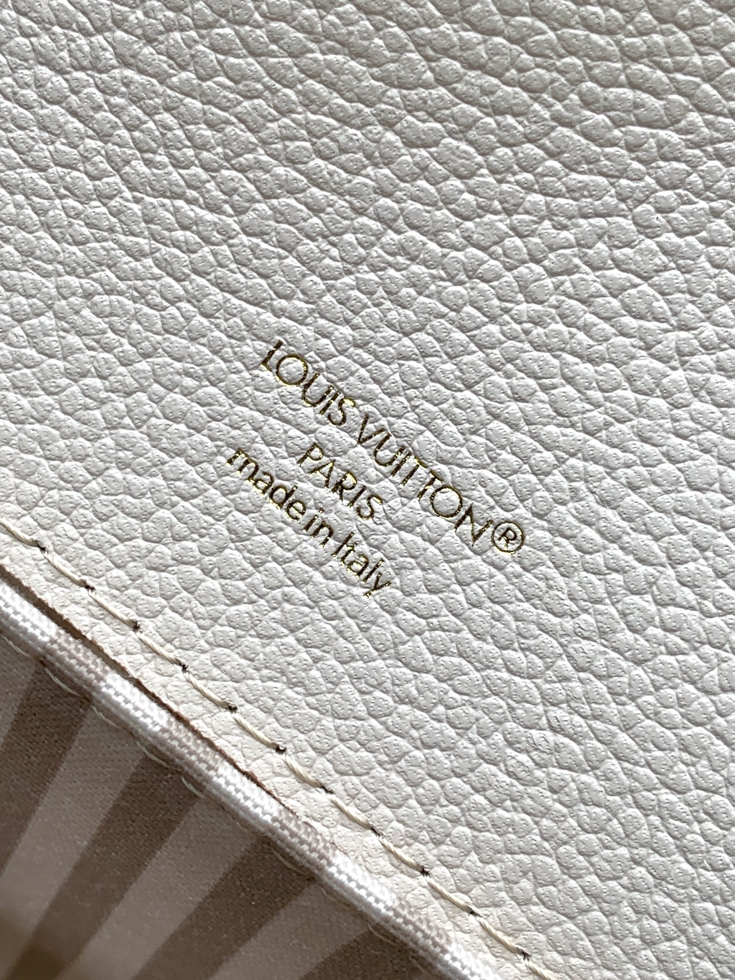 [TOP] Louis Vuitton LV Pochette Métis Bag 25*19*7cm - White&GHW