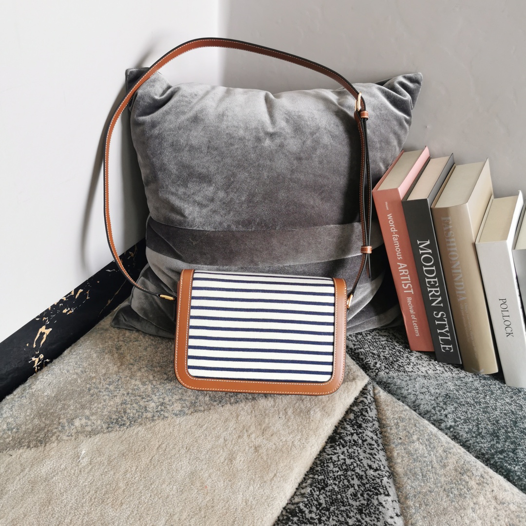 [TOP] CELINE Triomphe Bag Linen Patchwork 22.5x16.5x7cm - White/Blue