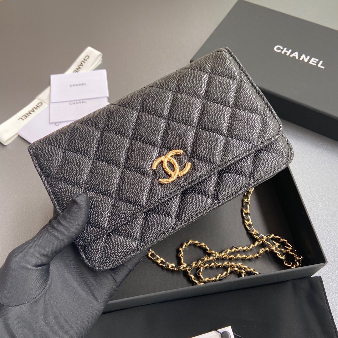 [TOP] CHANEL Chain Bag Calfskin 20×13×3.5cm - Black