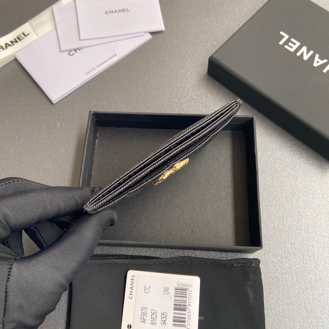 [TOP] CHANEL Card Holder Calfskin 11x7.5cm - Black & GHW