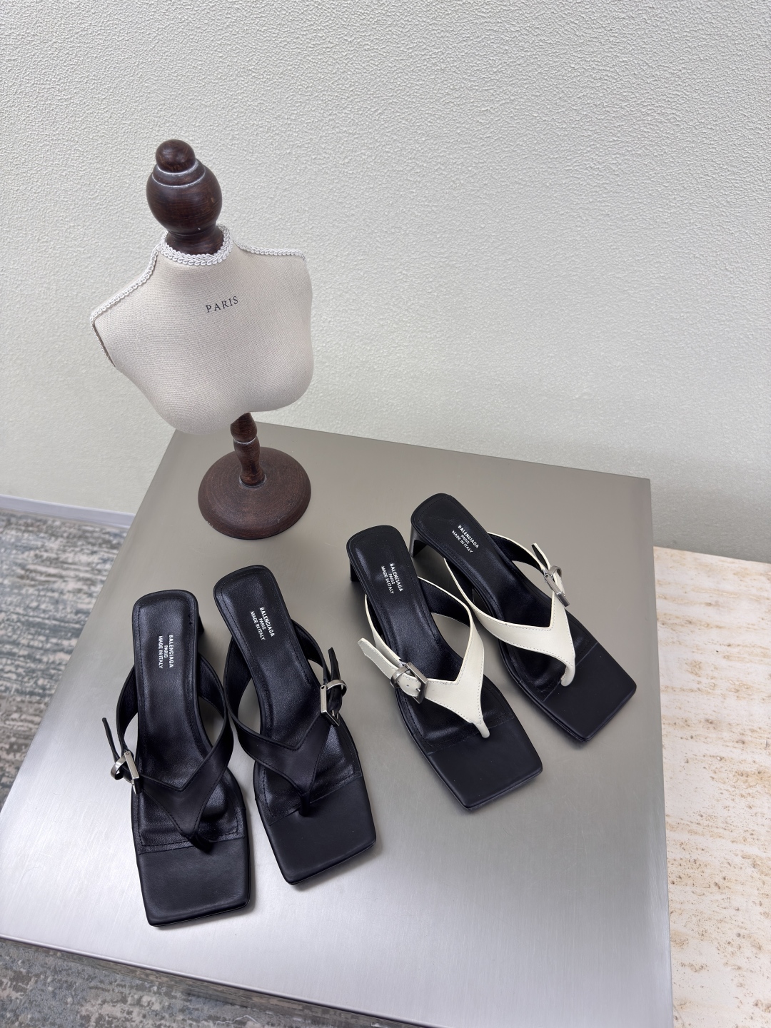 [TOP] BALENCIAGA Mid Heel Slides - 2 Color