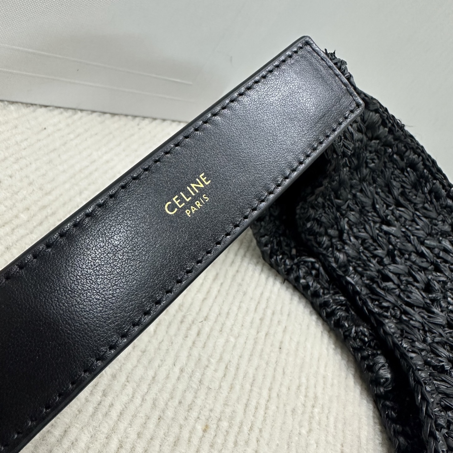 [TOP] CELINE CLASSIC PANIER Hobo Bag 33 X 16 X 4cm - Black