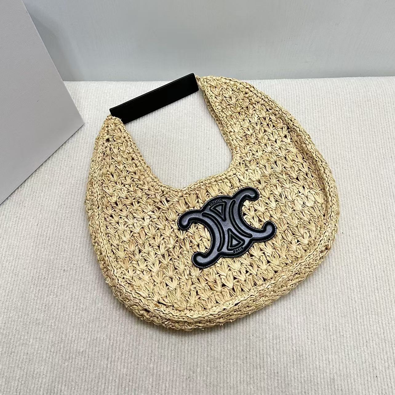 [TOP] CELINE CLASSIC PANIER Hobo Bag 33 X 16 X 4cm - Beige