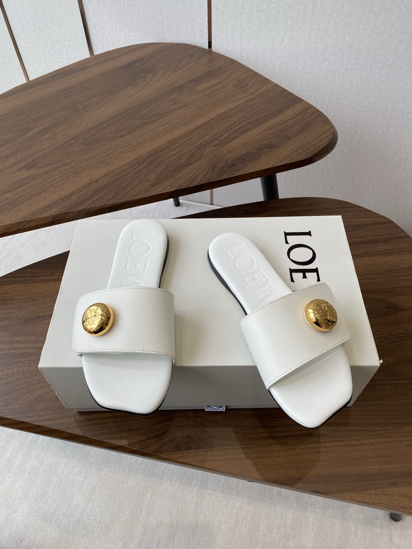 [TOP] LOEWE Slippers - 4 Color