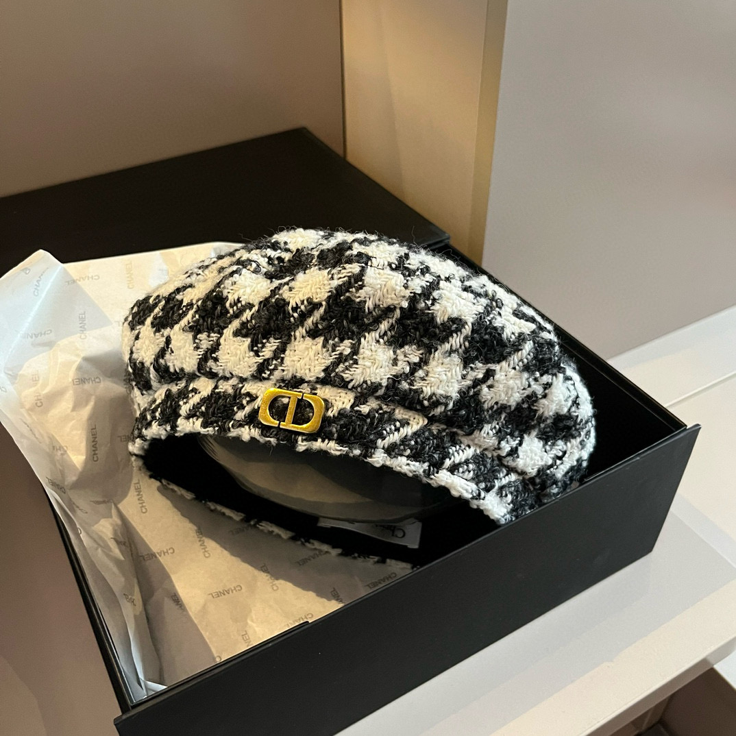 [TOP] Christian Dior Beret Hat - Black and White