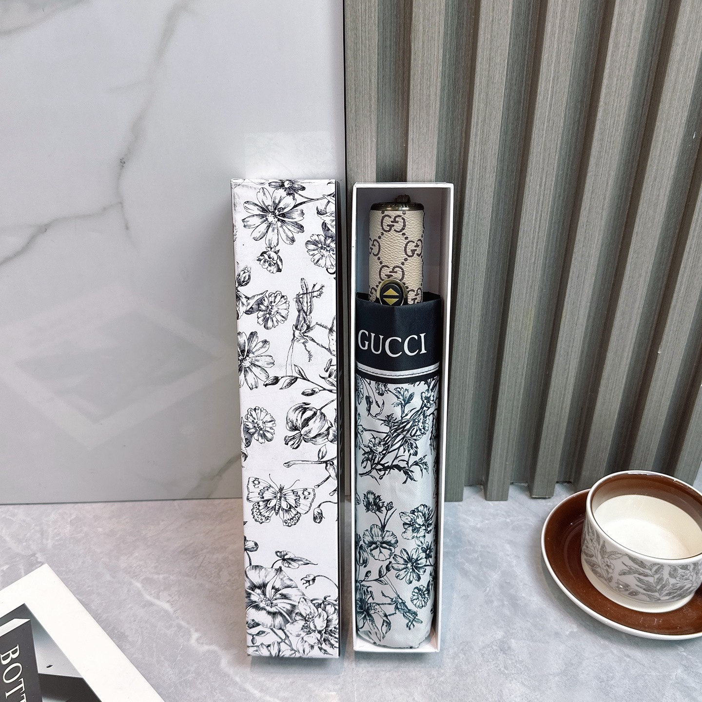 [TOP] GUCCI Umbrella -2 Colors