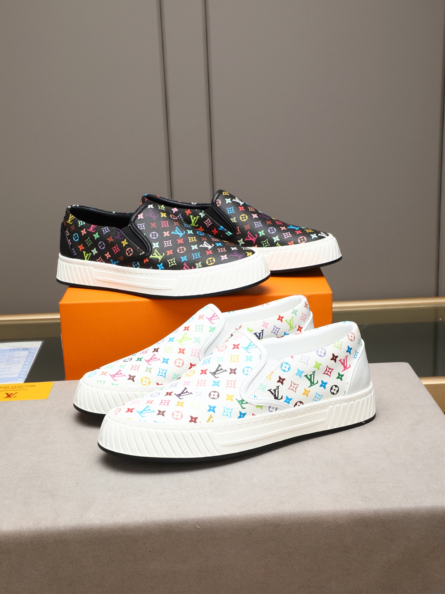 [TOP] Louis Vuitton LV  Men's Shoes - 2 Colors