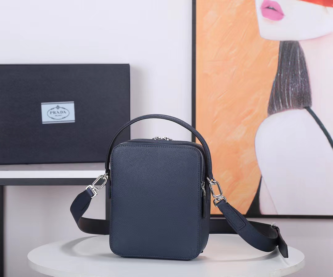 [TOP] PRADA Shoulder Bag 16x20x6 cm - Bue