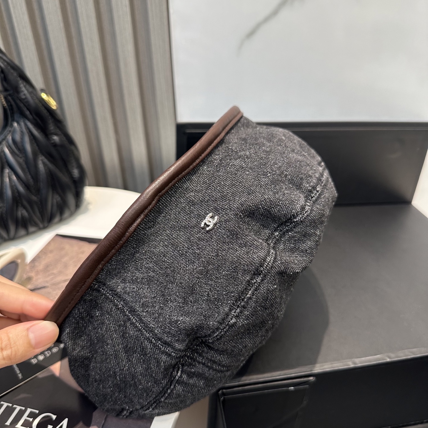 [TOP] CHANEL Beret Hat - Denim